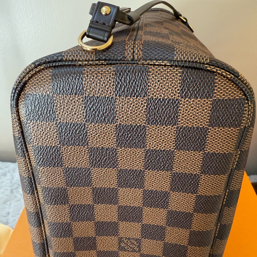 Louis Vuitton Brown Damier Ebene Canvas Shoulder Bag - Picture 4 of 14